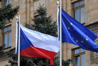 وكالة: التشيك تستدعي رسميا سفيرها من روسيا